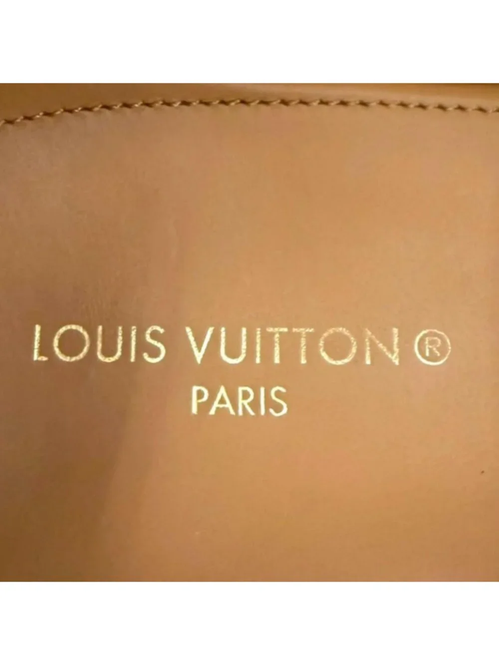 Louis Vuitton Kensington Derby Epi Plain Toe Lace-up Open Lacing Leather Shoes